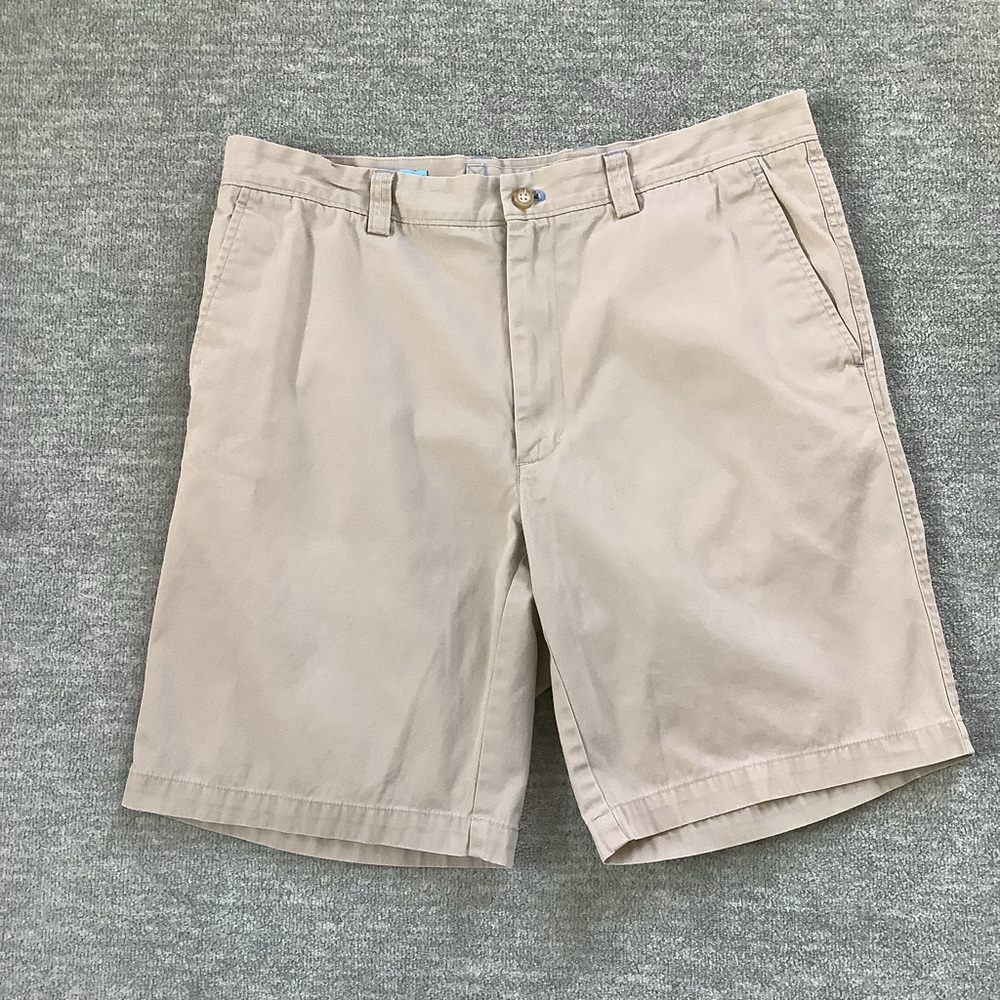 J. McLaughlin Tan Flat Front Khaki Shorts Sz. 34